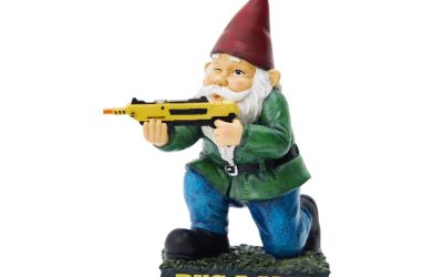 Bug-A-Salt Garden Gnome – Kneeling Pose
