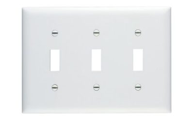 Legrand Pass & Seymour TP3W – Toggle Switch Wall Plate, 3-Gang, White, Nylon